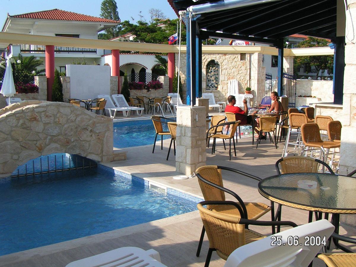 Hotel Venus Fourka Luaran gambar