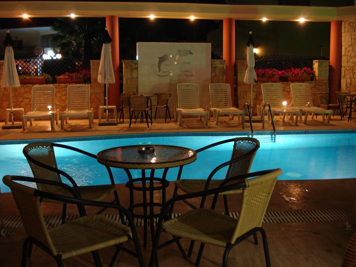 Hotel Venus Fourka Luaran gambar
