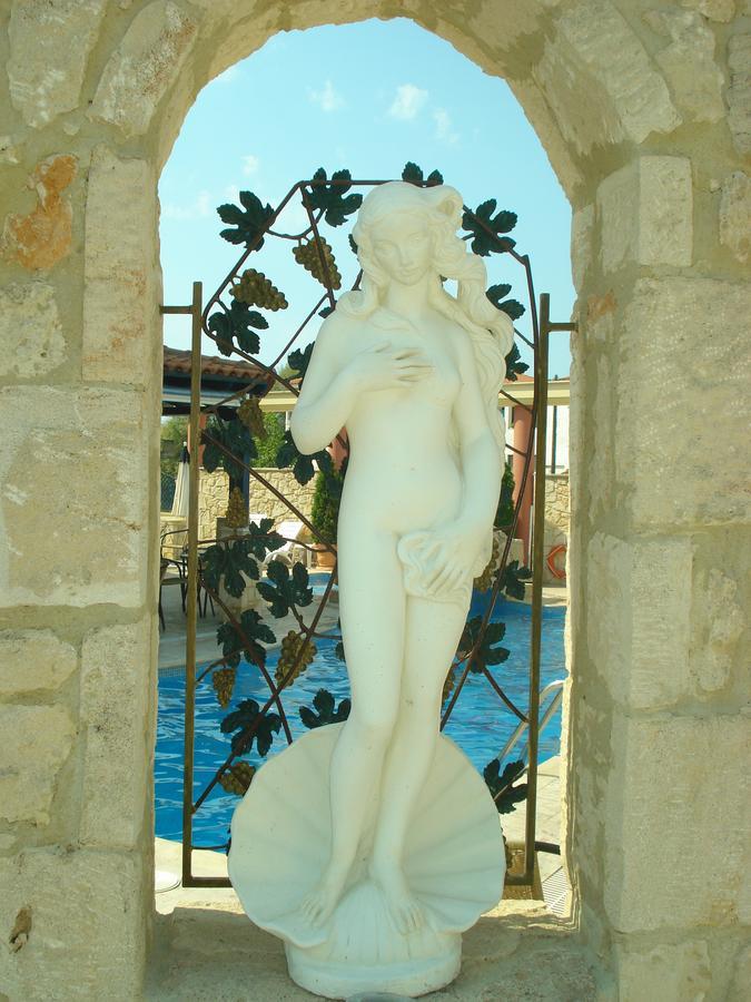 Hotel Venus Fourka Luaran gambar