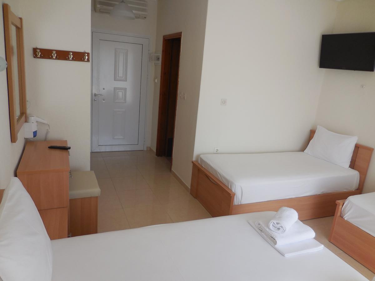 Hotel Venus Fourka Luaran gambar