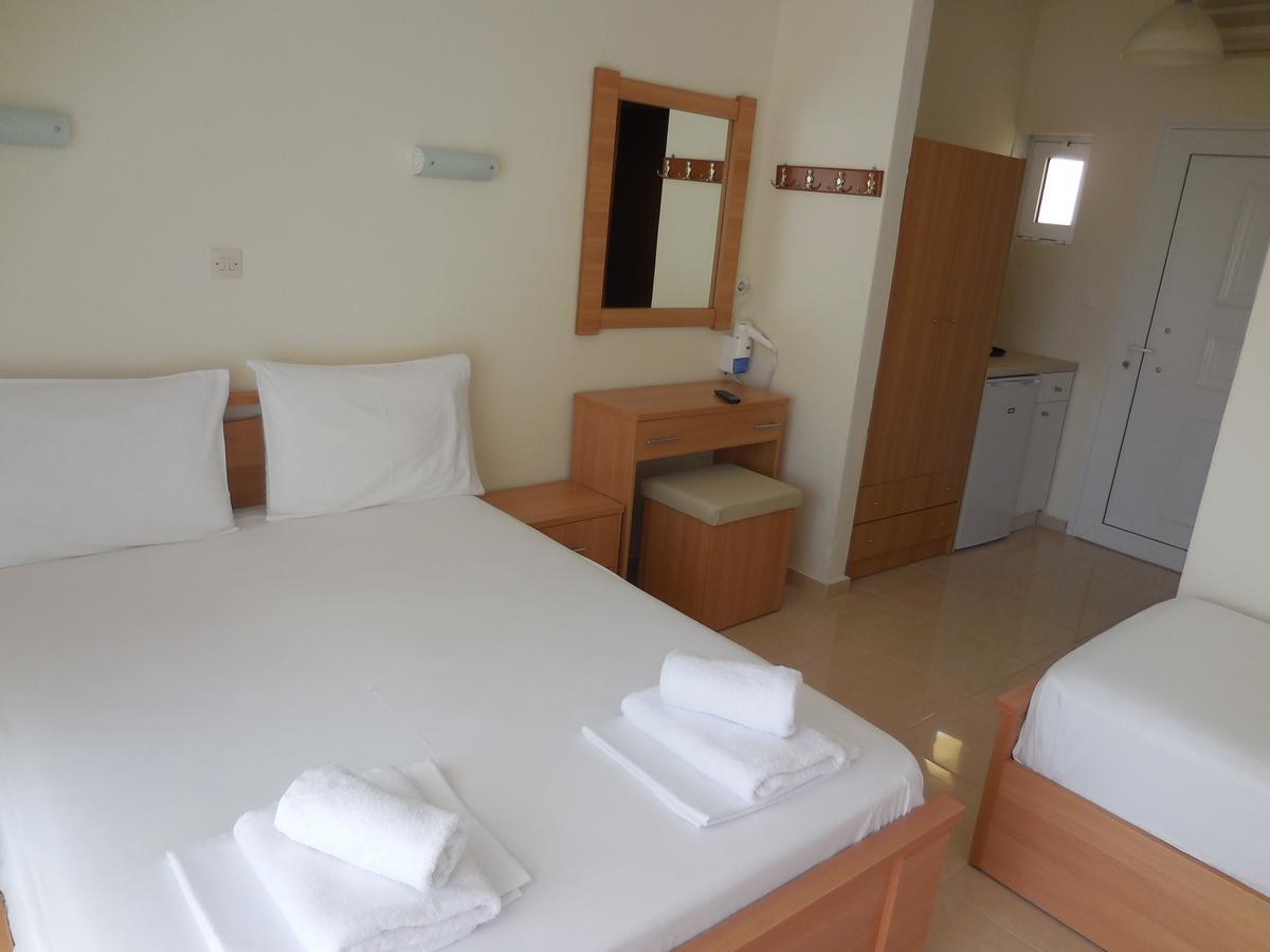 Hotel Venus Fourka Luaran gambar