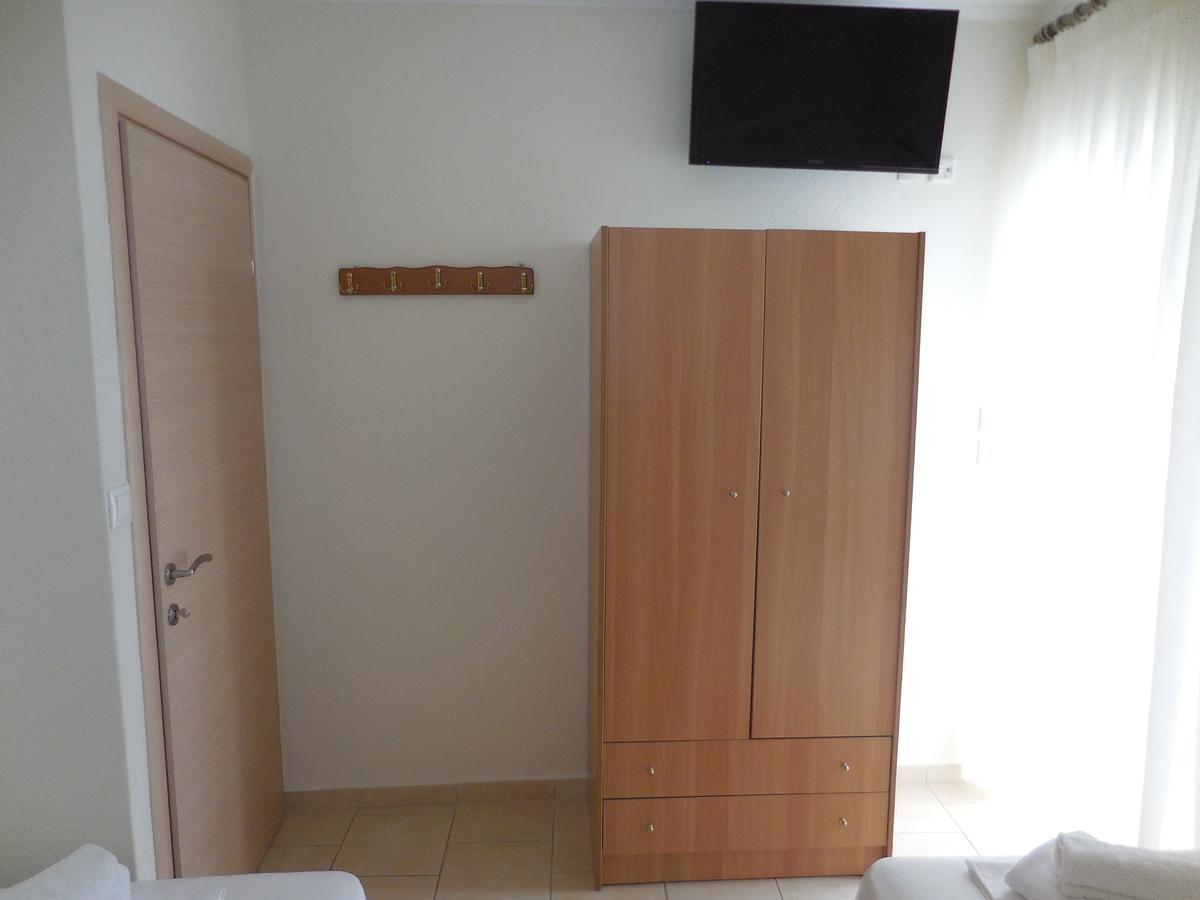 Hotel Venus Fourka Luaran gambar